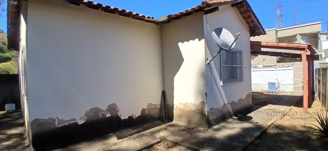 Casa para venda em São Lourenço MG