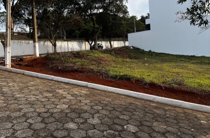 Lote em condomínio de alto padrão para venda em São Lourenço MG.