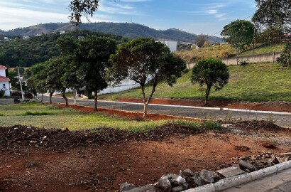 Lote em condomínio de alto padrão para venda em São Lourenço MG.