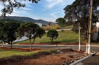 Lote em condomínio de alto padrão para venda em São Lourenço MG.