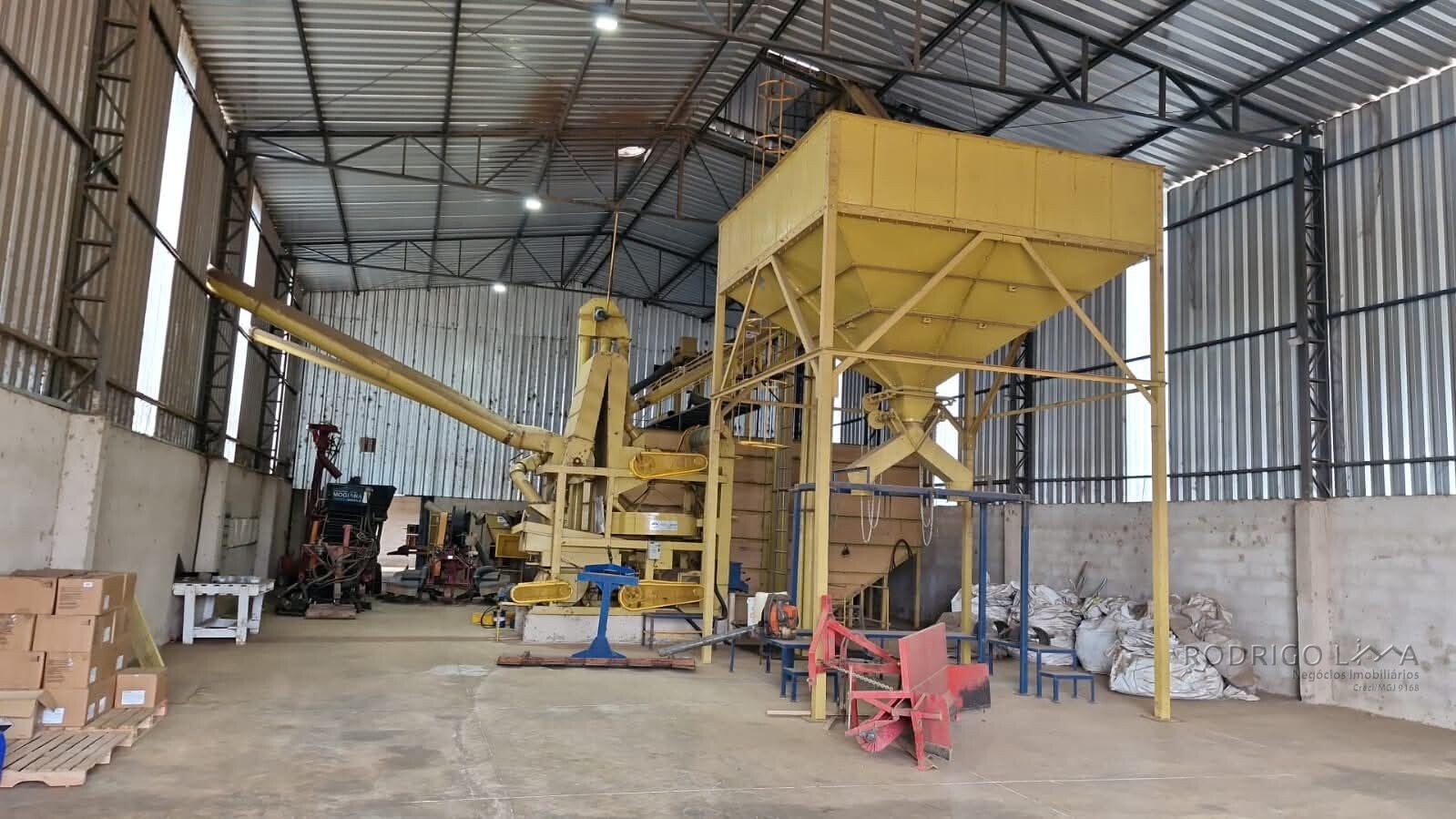 Linda fazenda para venda em Luminárias Mg