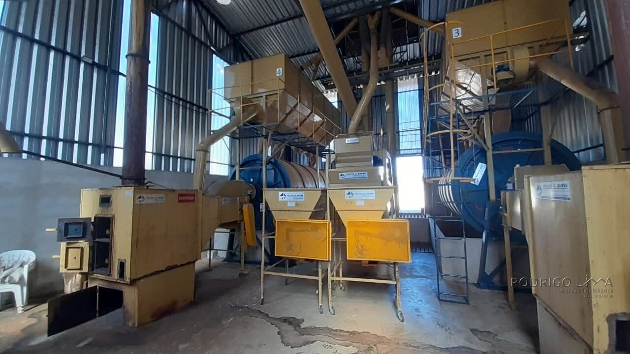 Linda fazenda para venda em Luminárias Mg