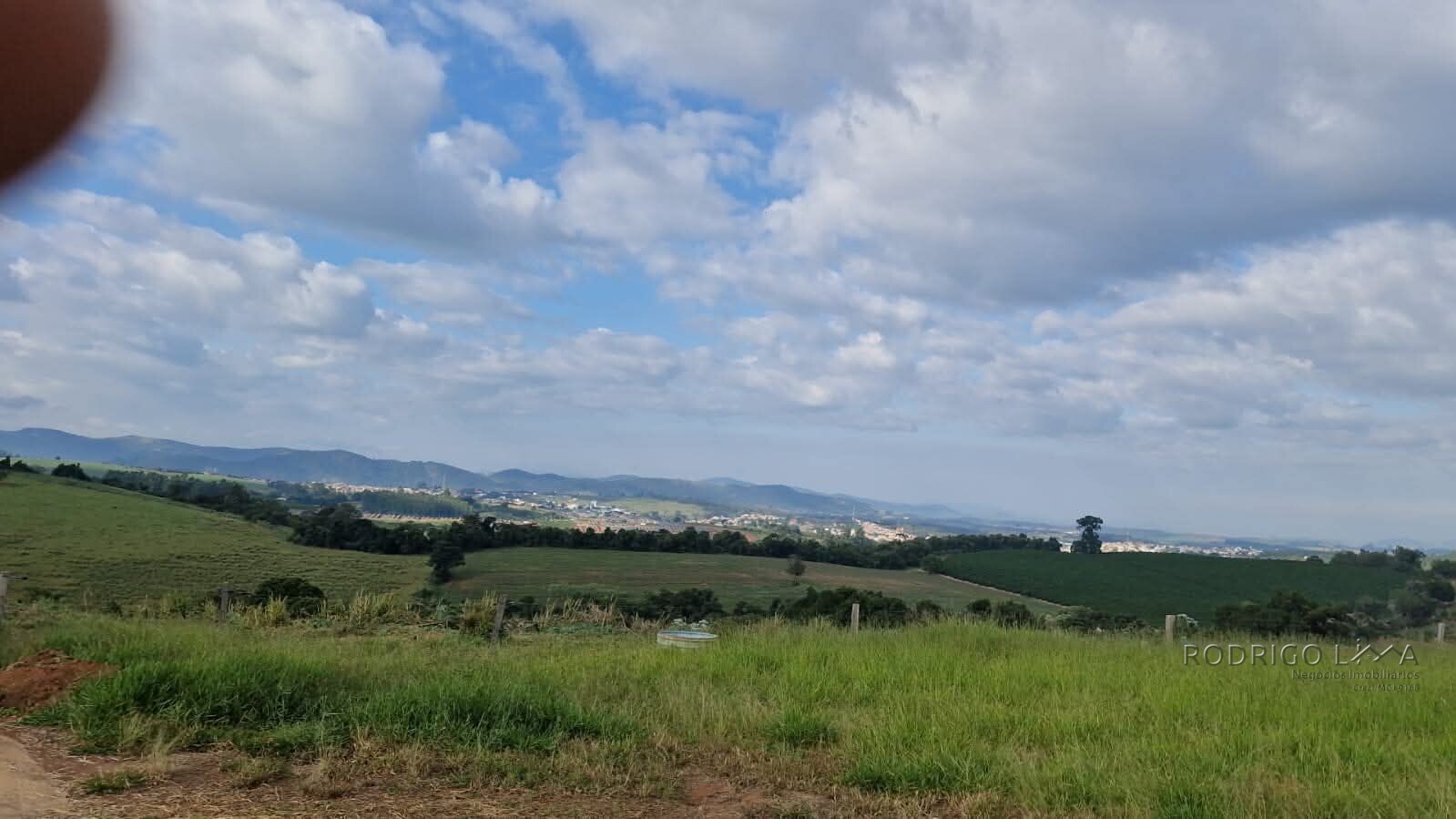 Linda fazenda para venda em Luminárias Mg