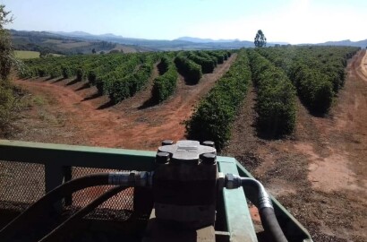 Linda fazenda para venda em Luminárias Mg