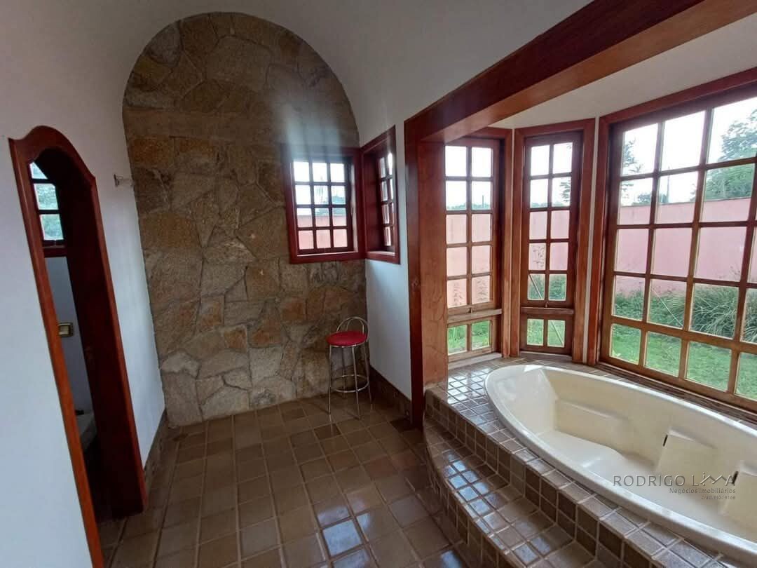 Linda fazenda para venda em Luminárias Mg