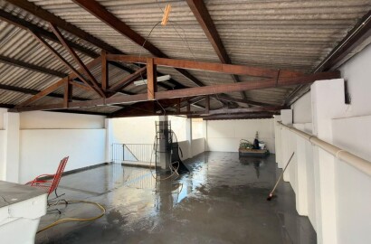 Casa para venda no Centro de São Lourenço-MG.