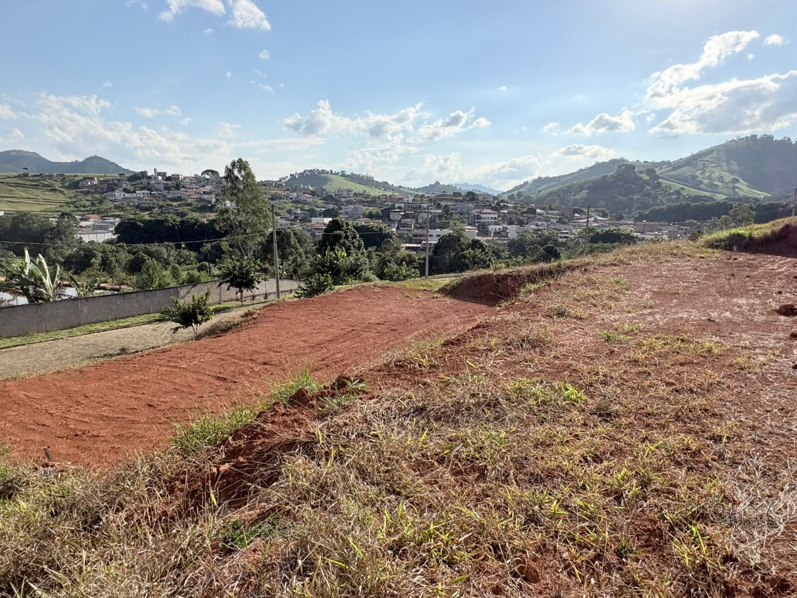 Ótimo lote para venda em São Lourenço MG