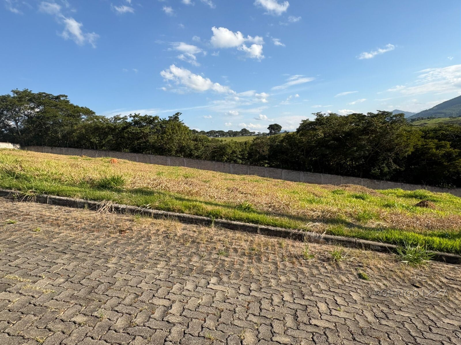 Lote para venda em São Lourenço MG