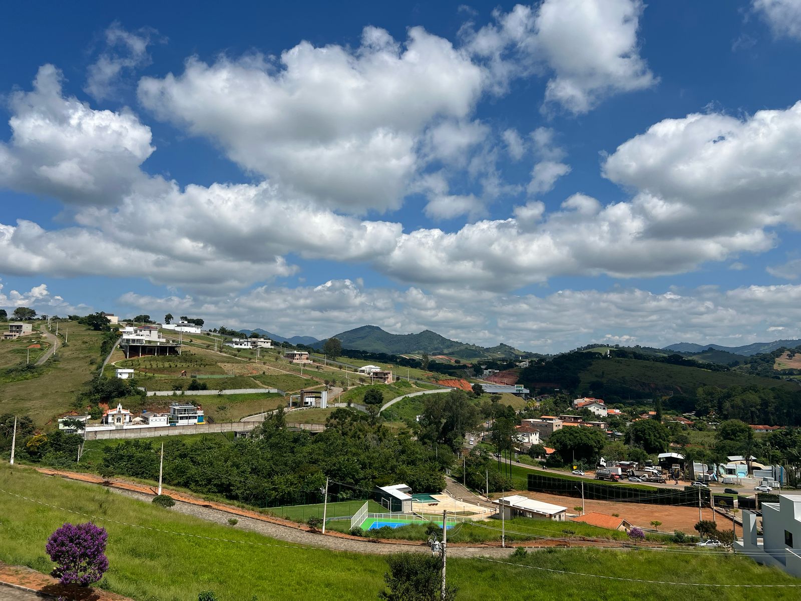 Lote para venda no melhor condomínio em São Lourenço - MG.