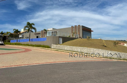 Lote no condomínio Altos da Serra para venda em São Lourenço - MG.