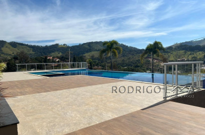 Lote no condomínio Altos da Serra para venda em São Lourenço - MG.