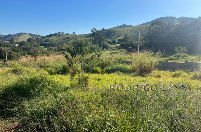 Lote no condomínio Altos da Serra para venda em São Lourenço - MG.