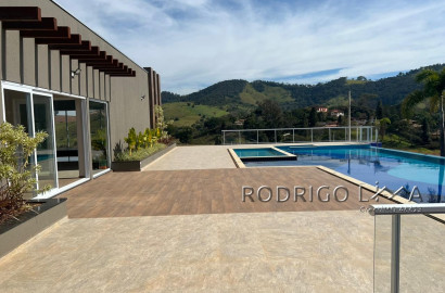 Lote no condomínio Altos da Serra para venda em São Lourenço - MG.
