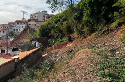 Lote para venda no centro de São Lourenço MG