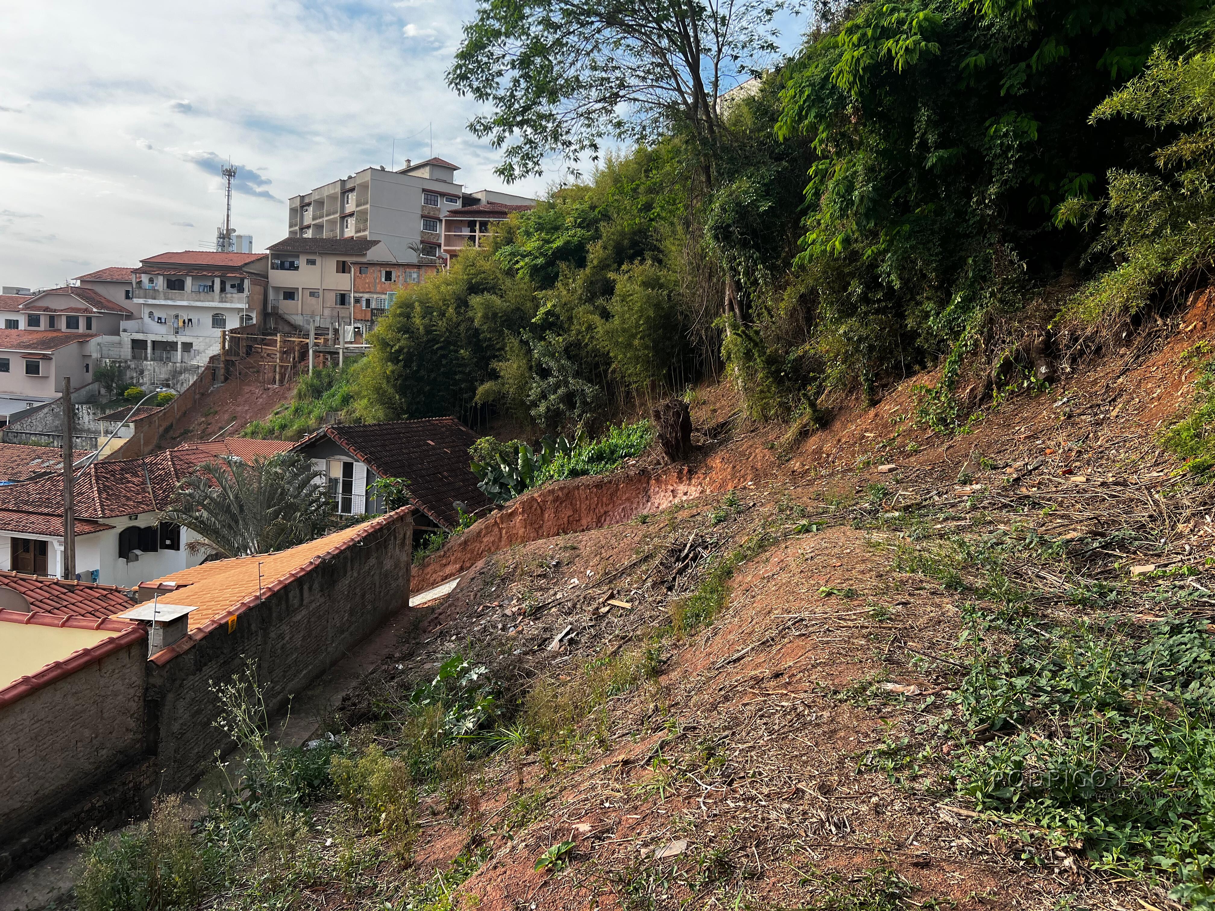 Lote para venda no centro de São Lourenço MG
