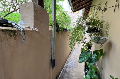 Casa para venda em São Lourenço MG.