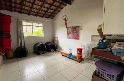 Casa para venda em São Lourenço MG.