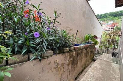 Casa para venda em São Lourenço MG.