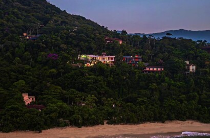 Luxuosa mansão para venda em Ubatuba SP.