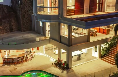 Luxuosa mansão para venda em Ubatuba SP.