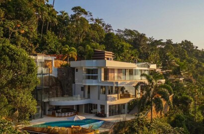 Luxuosa mansão para venda em Ubatuba SP.