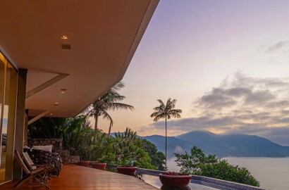 Luxuosa mansão para venda em Ubatuba SP.