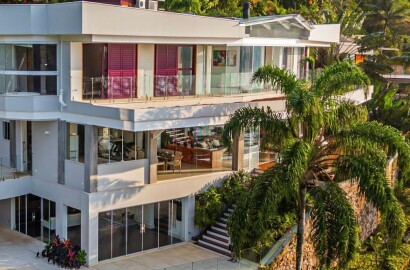 Luxuosa mansão para venda em Ubatuba SP.