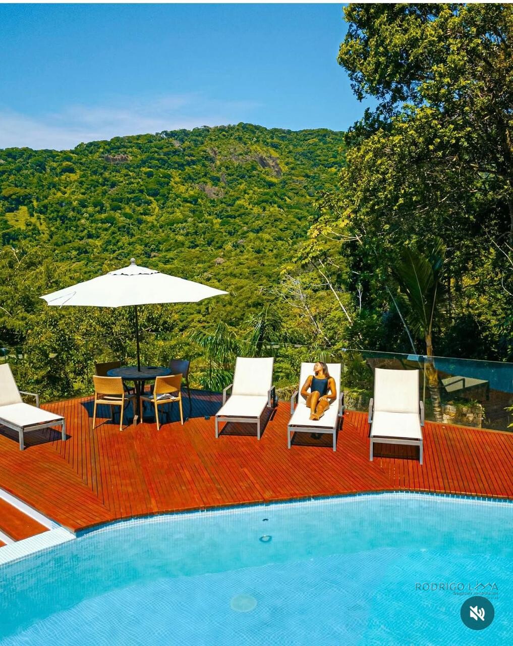 Luxuosa mansão para venda em Ubatuba SP.