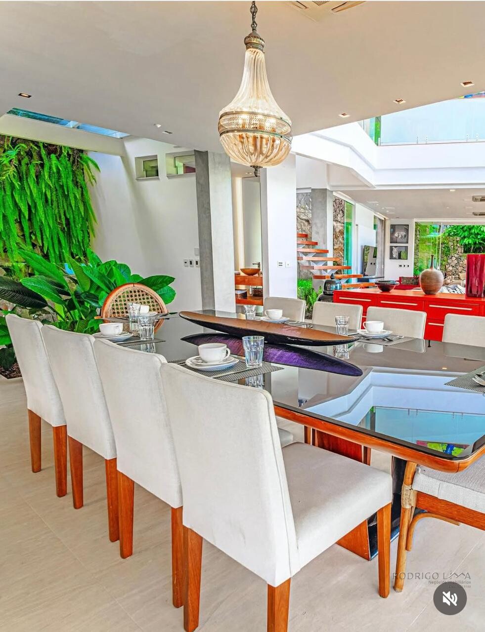 Luxuosa mansão para venda em Ubatuba SP.