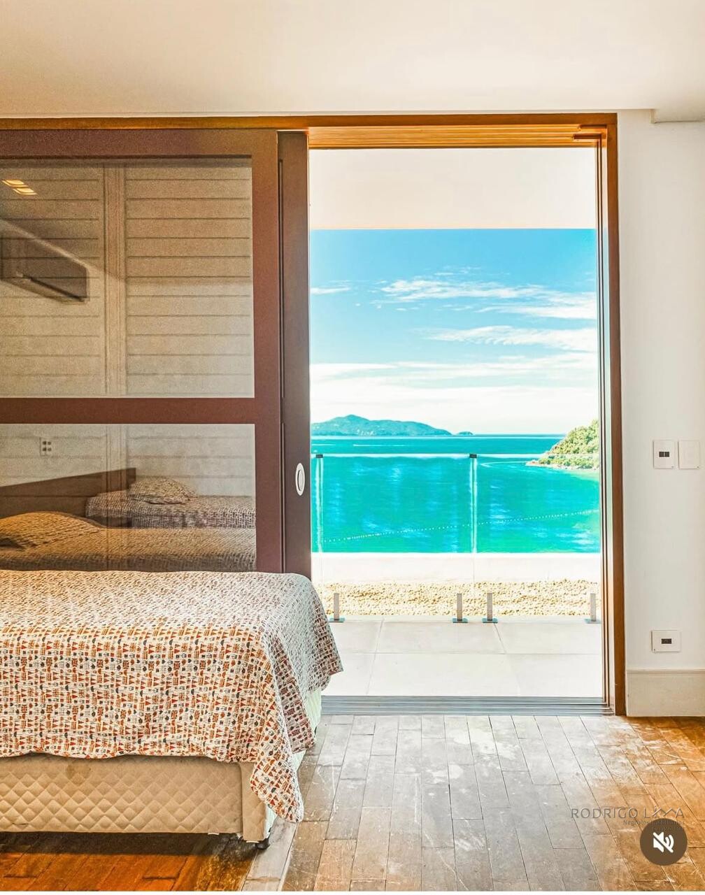 Luxuosa mansão para venda em Ubatuba SP.