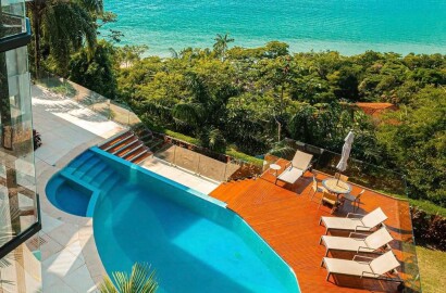 Luxuosa mansão para venda em Ubatuba SP.