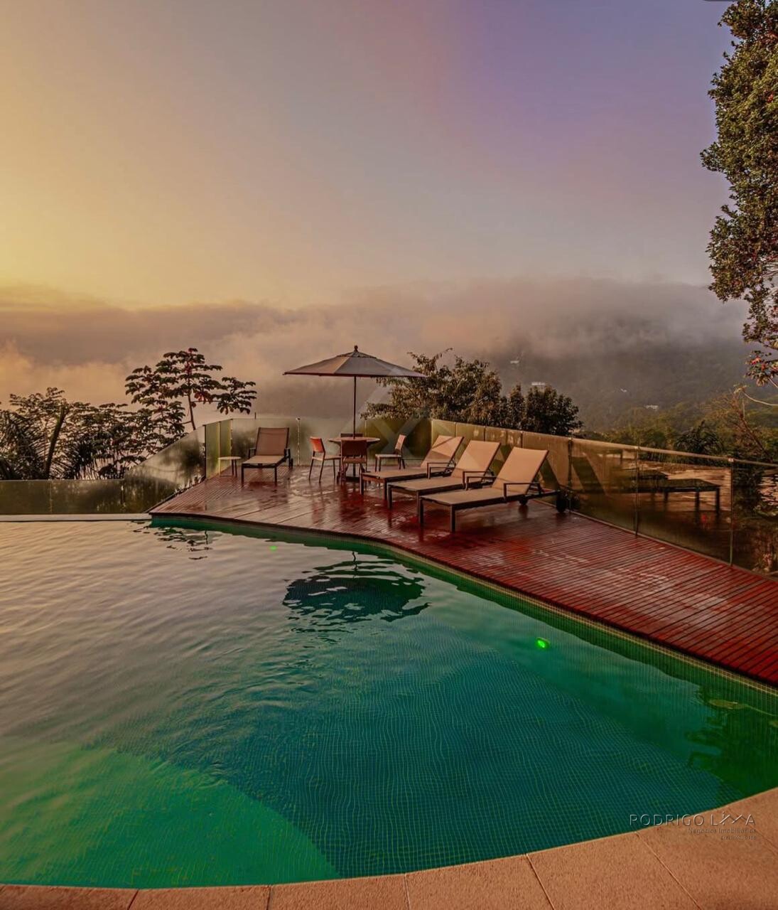 Luxuosa mansão para venda em Ubatuba SP.