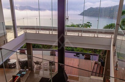 Luxuosa mansão para venda em Ubatuba SP.