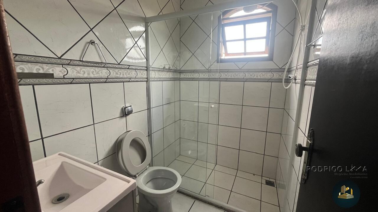 Casa para venda em São Lourenço - MG.