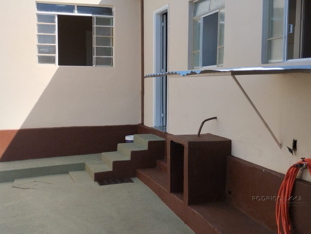 Casa para venda em São Lourenço - MG.