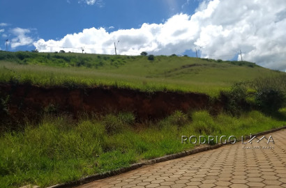 Lote para venda a 3 minutos do centro de São Lourenço - MG.