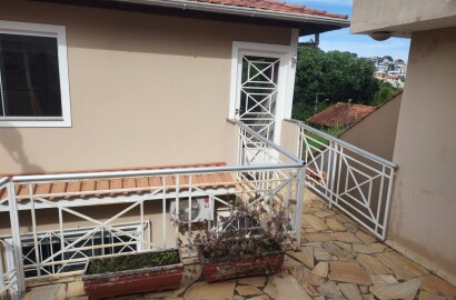 Lindo sobrado para venda em São Lourenço MG