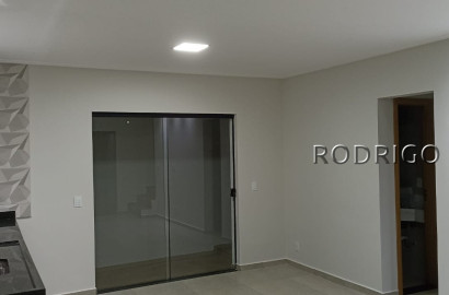 Lindo sobrado de esquina para venda em São Lourenço - MG.