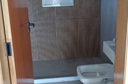Lindo sobrado de esquina para venda em São Lourenço - MG.