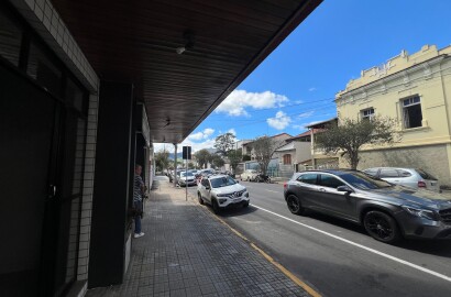 Ponto comercial para locação em São Lourenço MG.