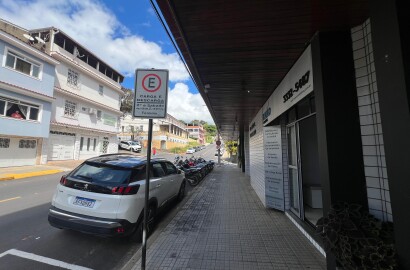 Ponto comercial para locação em São Lourenço MG.