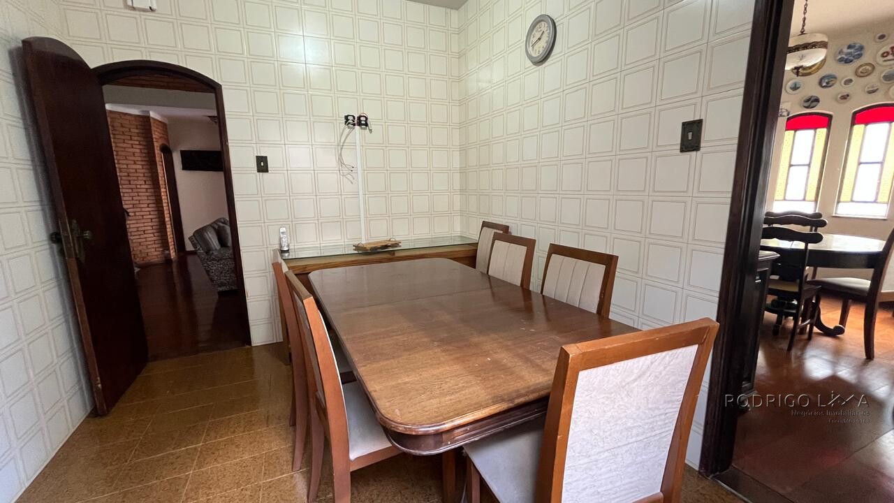 Casa de alto padrão para venda em São Lourenço MG