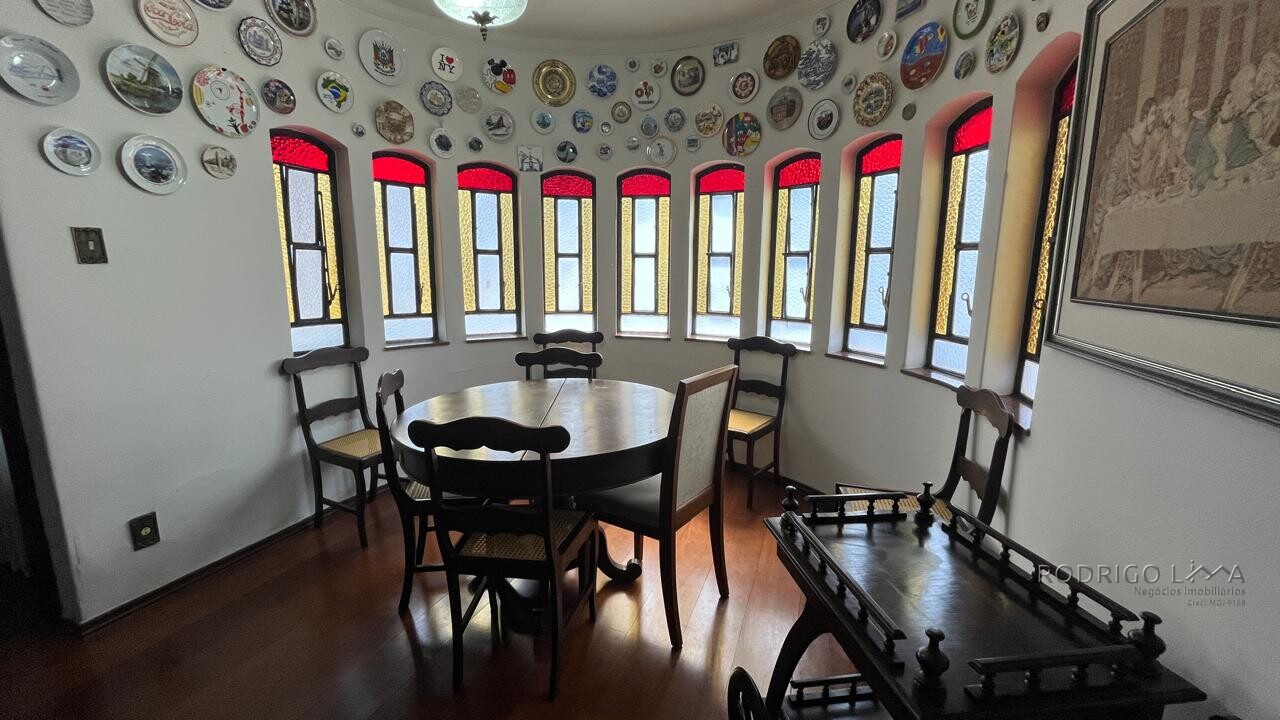 Casa de alto padrão para venda em São Lourenço MG