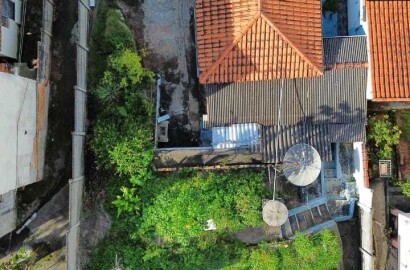 Casa com terreno amplo para venda em São Lourenço MG